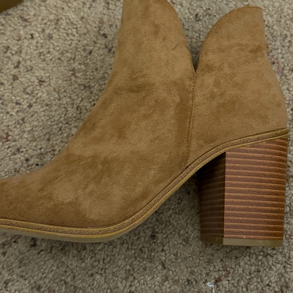 Lulu’s x Matisse Spirit Fawn Pointed Toe Camel Suede Ankle Block Heel Boots NWOT - Picture 8 of 15